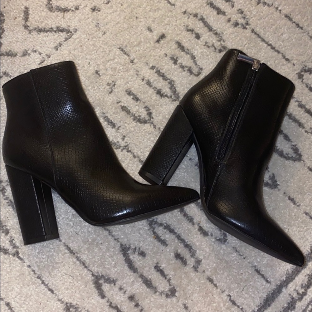 JustFab Black Snakeskin booties
